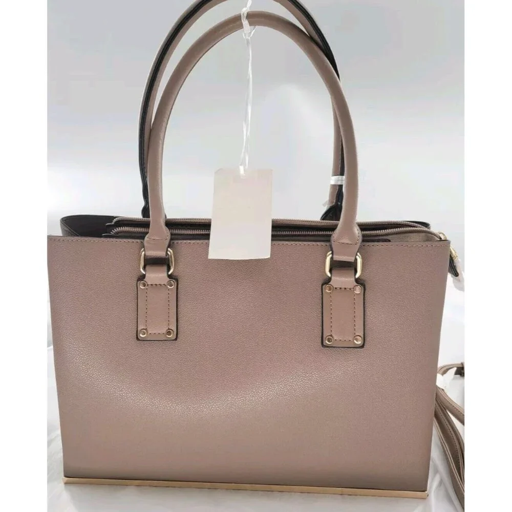 La Terre Fashion Vegan‎ Woman's 2 In 1, Blush With Good Trim, Medium Size